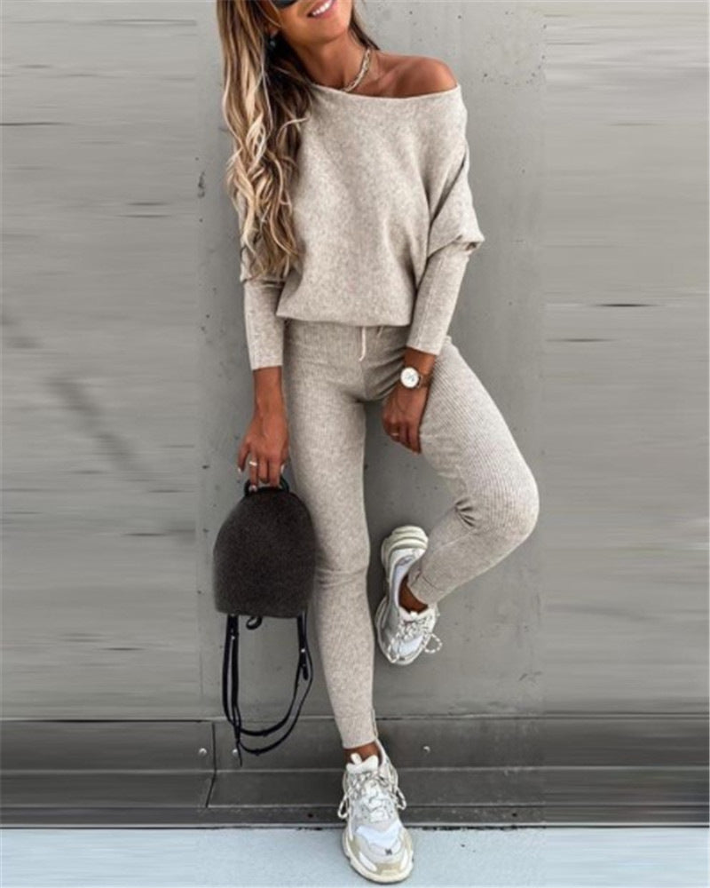 Autumn Chic Women's Knit Suit Set Simply good
